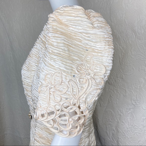 Vintage ILGWU Karen Lawrence by Matthew Fortuny Pleat Formal Jacket - Picture 4 of 14